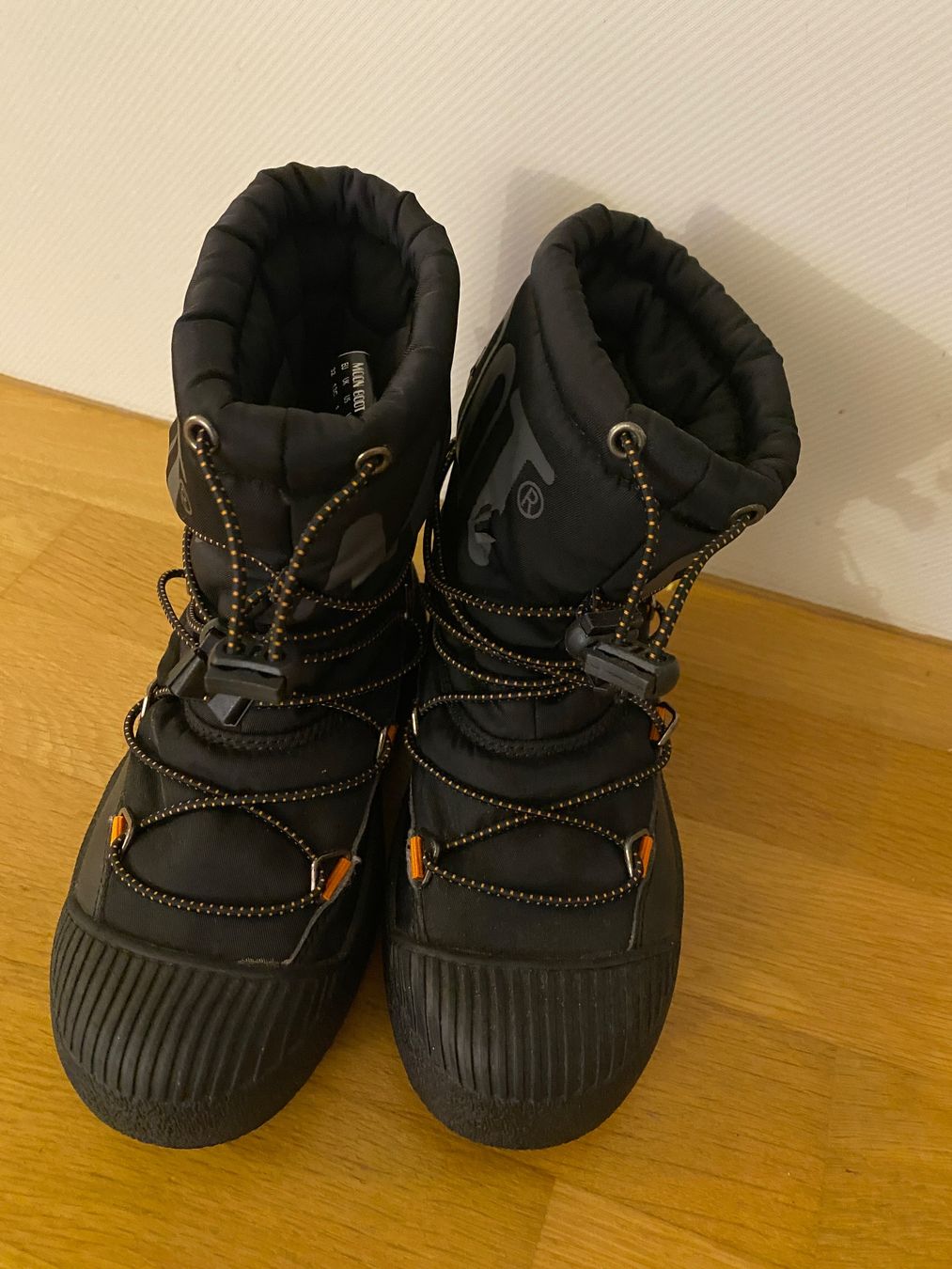 Moon Boot Scarpe per ragazzi: Moon Boot für Jungs – Usato da Solothurn venduto da dre_sw9v 2