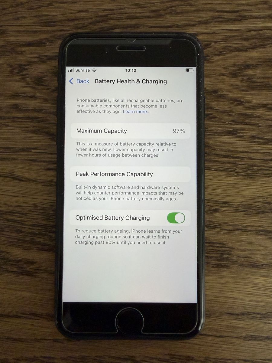 Apple Portables: iPhone SE 64 GB used – Neuf (Voir description) à Rotkreuz par MartinLF 3