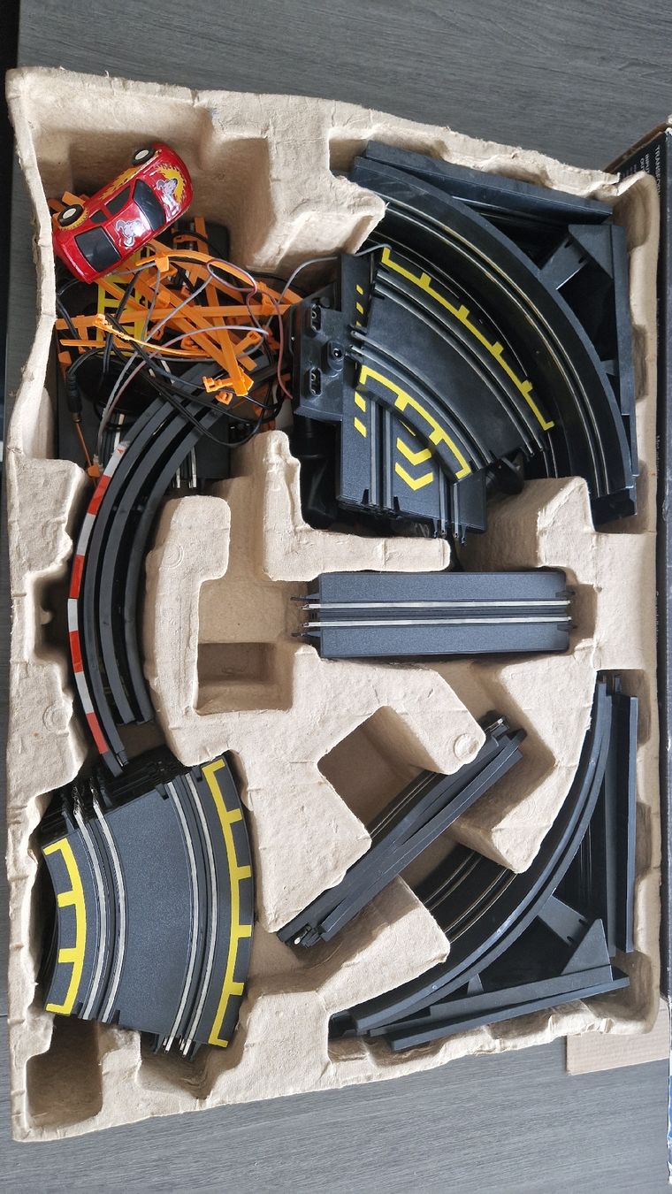 Rennbahnen: Circuit de course électrique E-Z DRIVE Super Loops+Maxi Loop – Gebraucht aus Corban von marqo 3