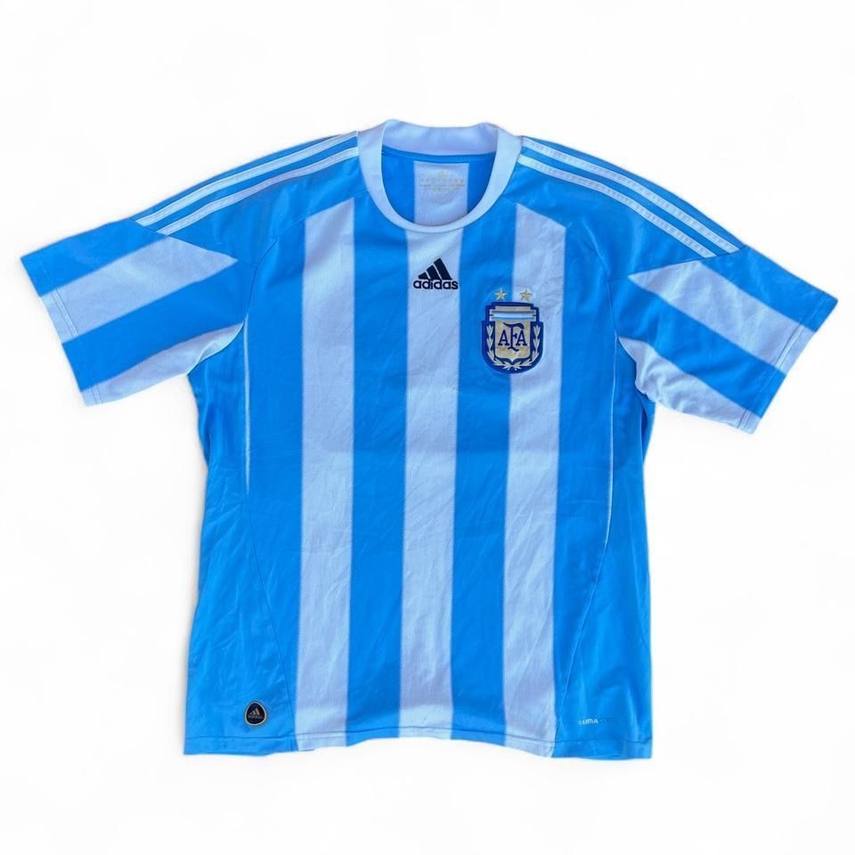 Adidas Leibchen & Hosen: Argentinien Trikot Adidas – Gebraucht aus Riehen von RESTREET