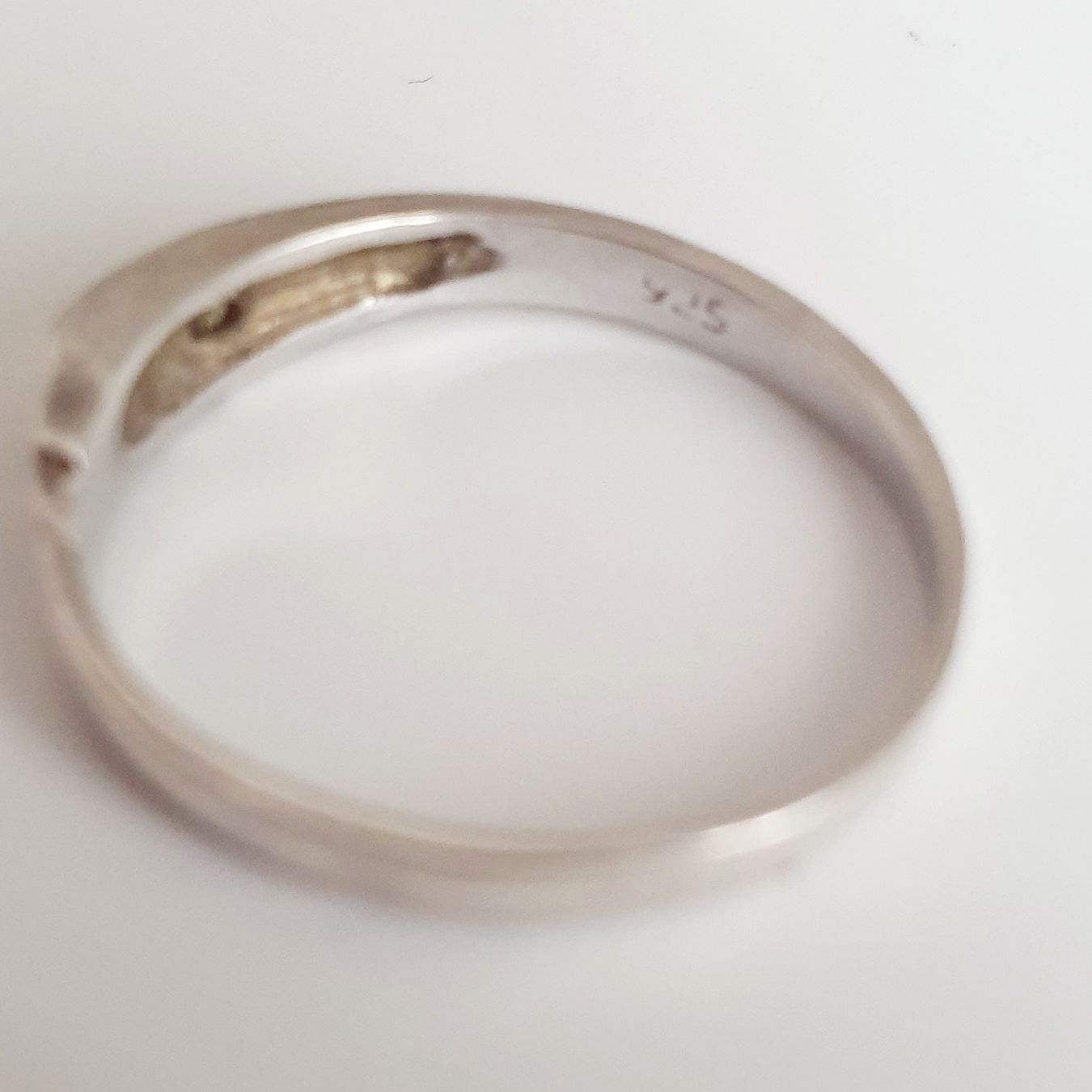 Anelli: silber Ring 925 mit einem kleinen Stein gr. 16,7 mm  – Usato da Kreuzlingen venduto da Wunderkiste123 1