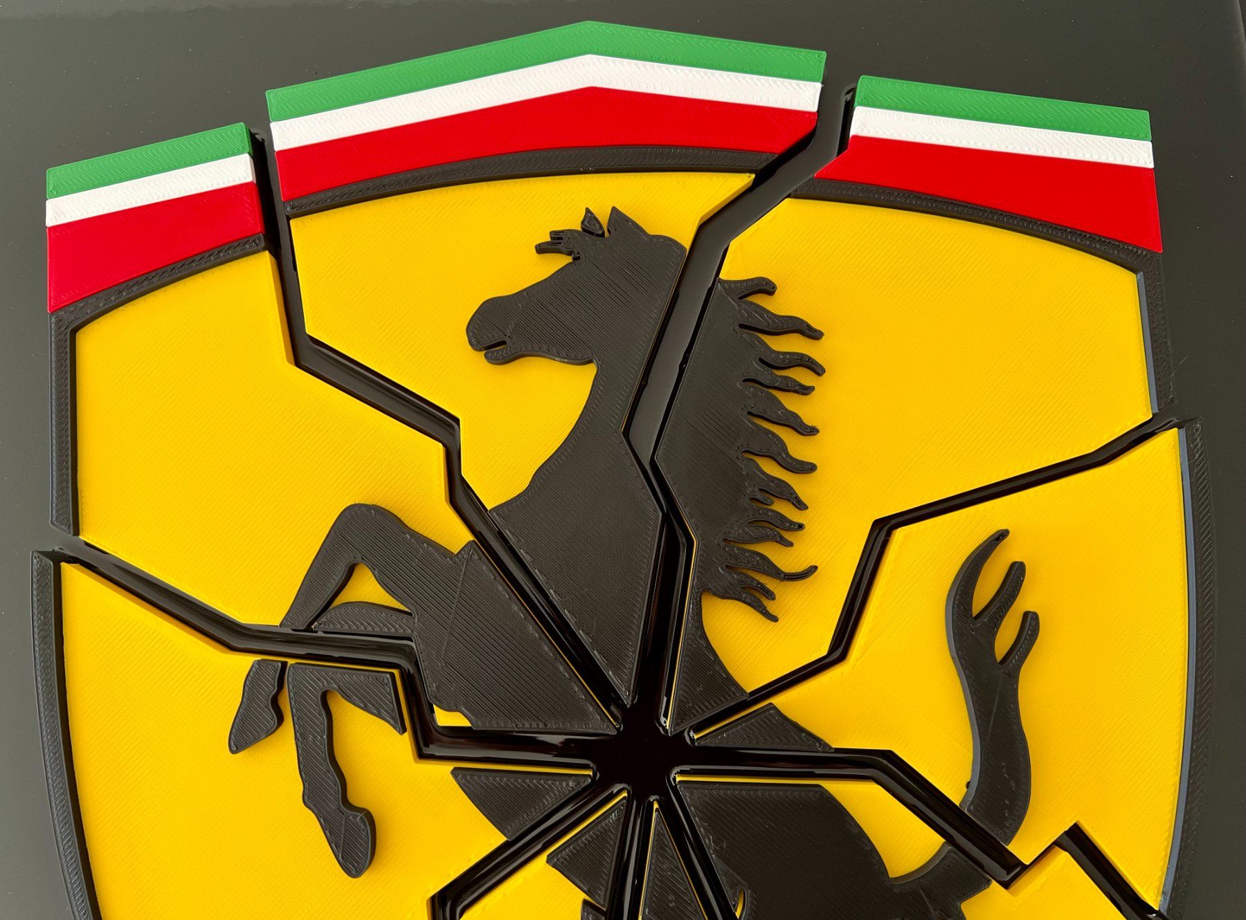 Dipinti: FERRARI CRASH 3D print artwork - Ltd.05/49, with Certificate – Nuovo e nell'imballaggio originale da Le Mont-sur-Lausanne venduto da luxurylover 1