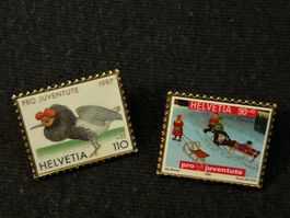 2 Helvetia Pins  (Pro Juventute)