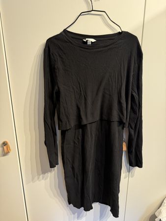 👉 Umstandskleid von H&M M