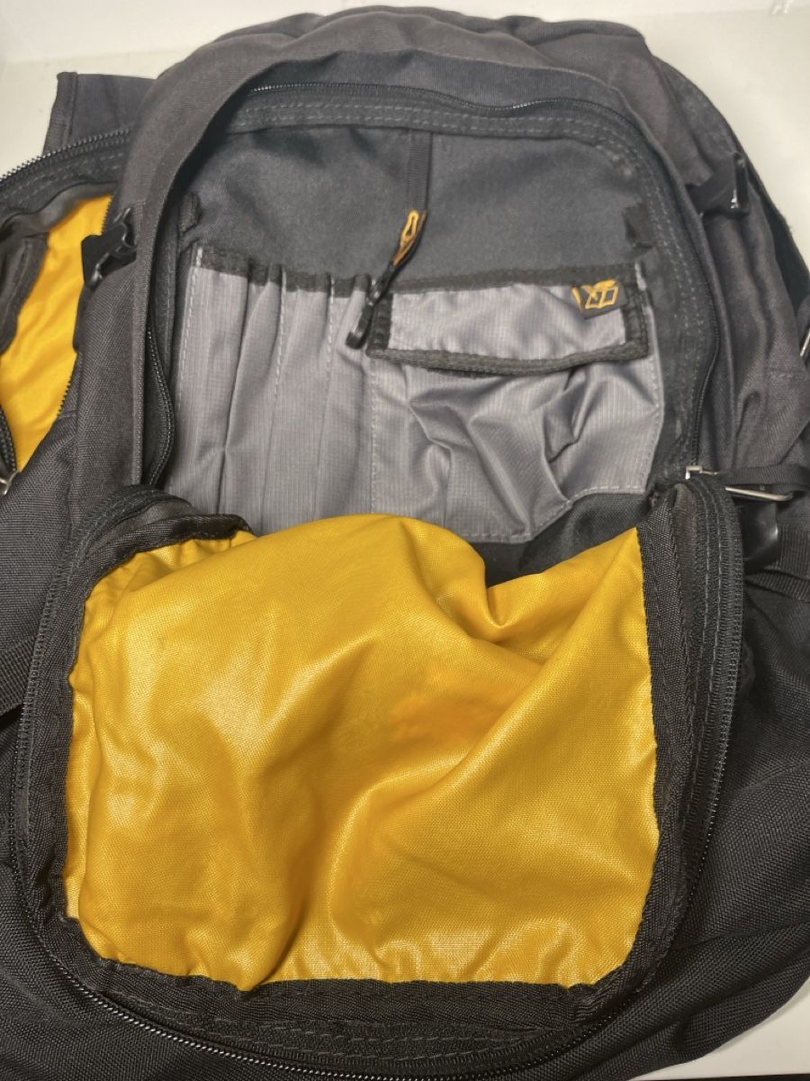 Jack Wolfskin Sacs à dos: Rucksack Jack Wolfskin Berkeley schwarz – D'occasion à Unterkulm par AnoliOccasion 5
