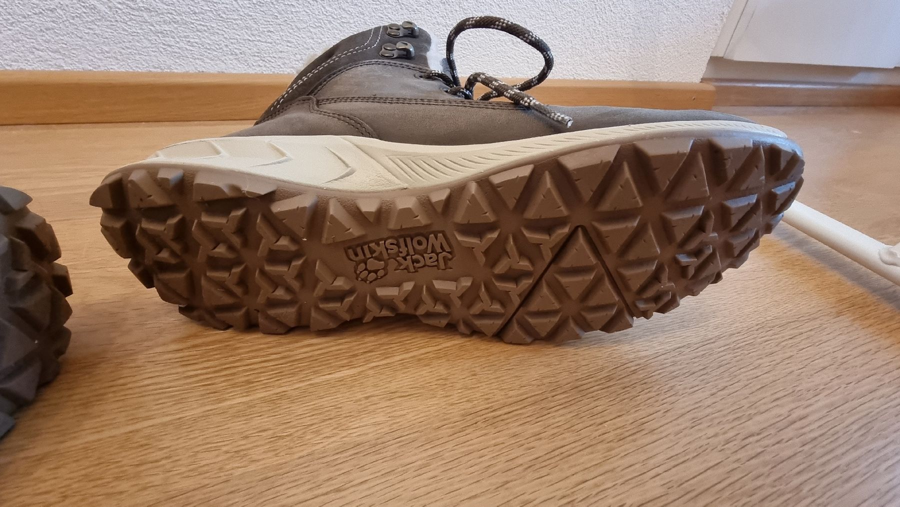 Jack Wolfskin Scarpe da uomo: Jack Wolfskin Winterstiefel, Gr. 39 – Usato da Brunnen venduto da nat_qj8q 3