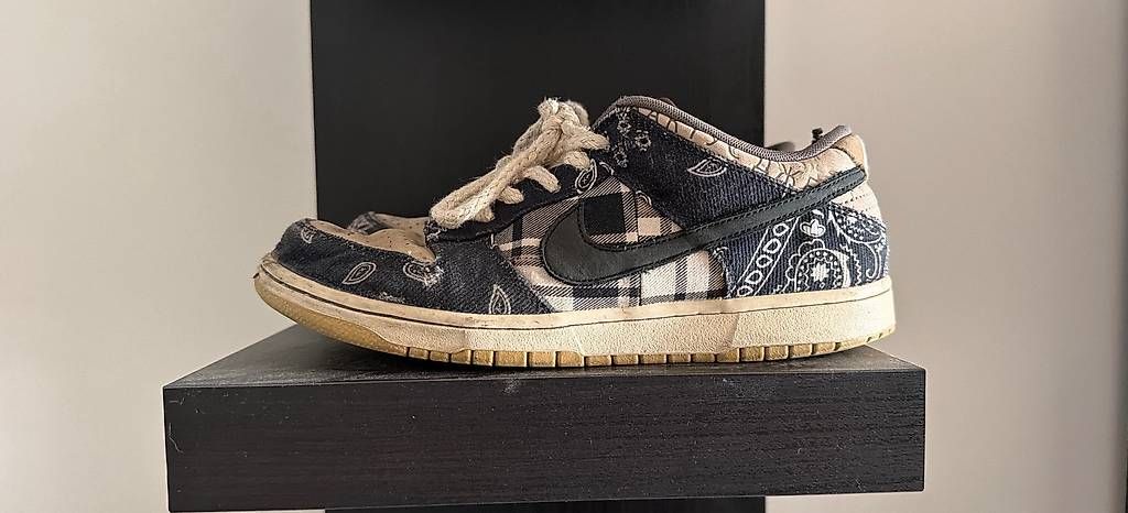 Nike Scarpe da uomo: Nike Dunk Travis Scott/ 9.5 / 43.5 – Usato da Felben-Wellhausen venduto da ba5_k8dp