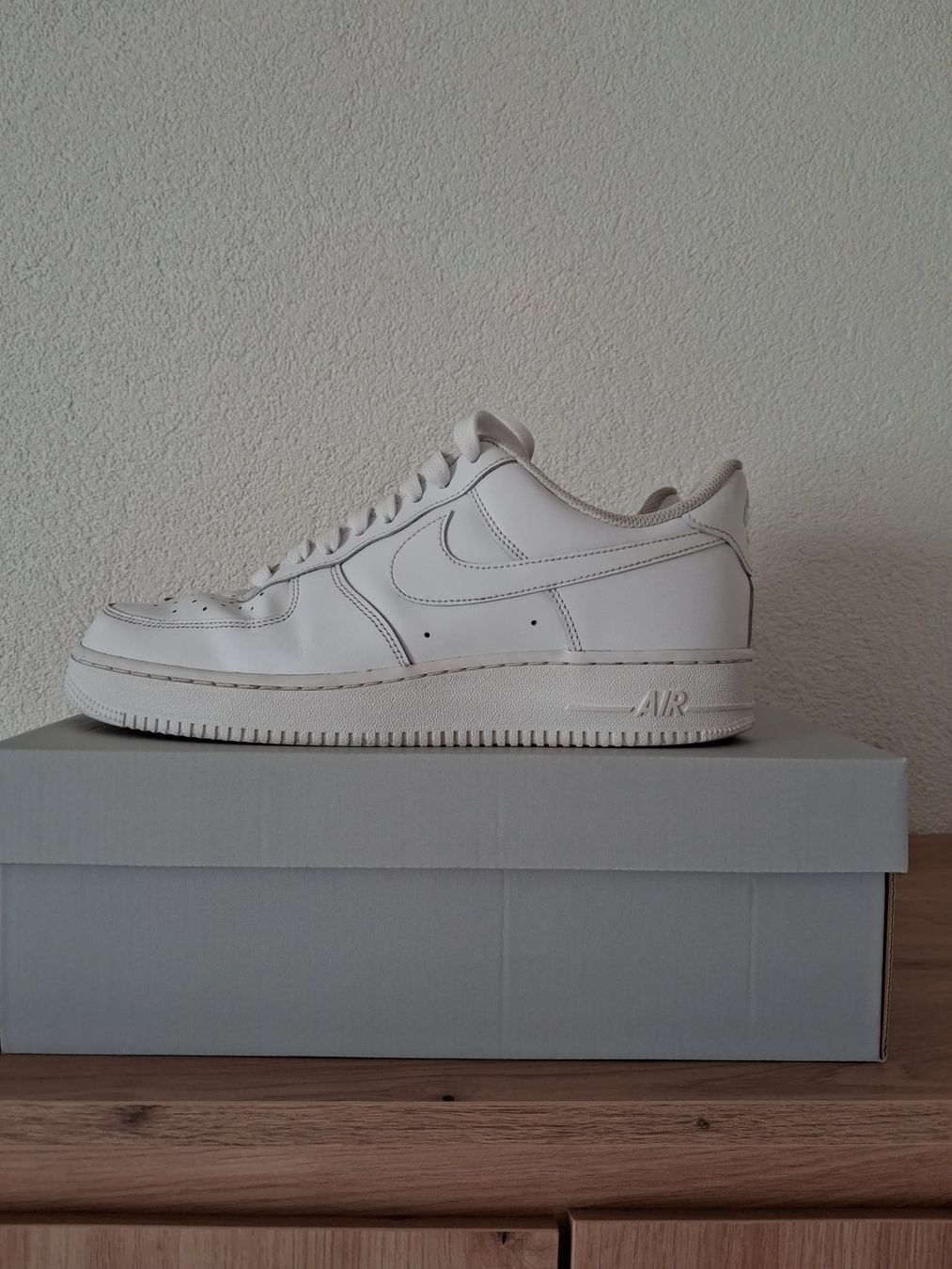 Nike Scarpe da uomo:  Nike Air Force 1 Blanche – Taille 44 – Usato da Remaufens venduto da Cthique 3