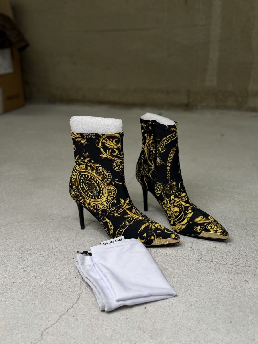Versace Scarpe da donna: Versace Jeans Couture  Gr.37 – Nuovo (secondo la descrizione) da Luzern venduto da Fabri2000