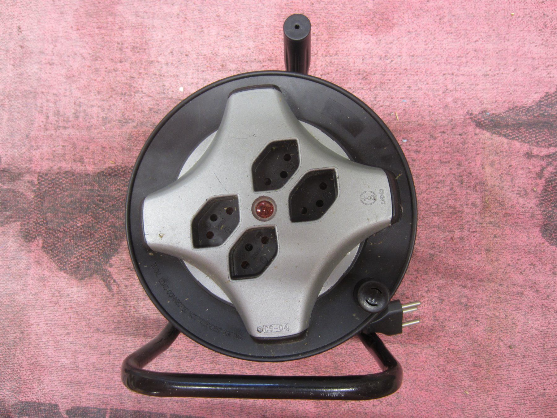 Câbles: Kabelrolle mit 10 Meter Kabel – D'occasion à Bachenbülach par Fishair 1
