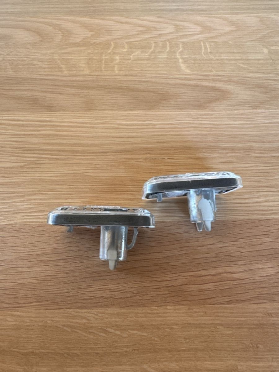 Tutti pezzi di ricambio auto: Porsche 964 Blinker L+R klar  – Usato da Kienberg venduto da AnWe20 1