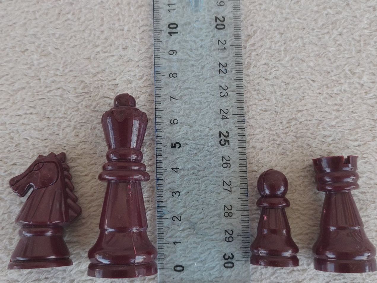 Spiele: Schachfiguren – Gebraucht aus Strengelbach von Phorensic_30 9