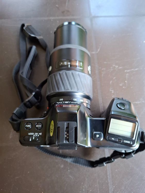 Minolta Fotocamera: Minolta Dynax 7000i Spiegelreflexkamera mit Objektiv/Blitz! – Usato da Frauenfeld venduto da Adagio