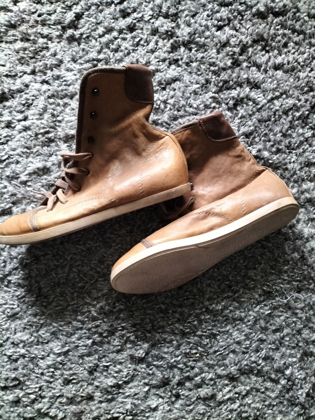 Scarpe da donna: hoher Sneaker Lilimill – Usato da Sins venduto da Taschending 2