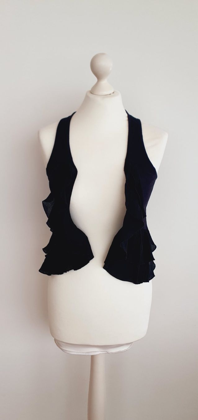 H&M Gilet & Giacche senza maniche: Gilet schwarz, Gr. XS Baumwolle mit Vollants – Usato da Stansstad venduto da InStyle8 5