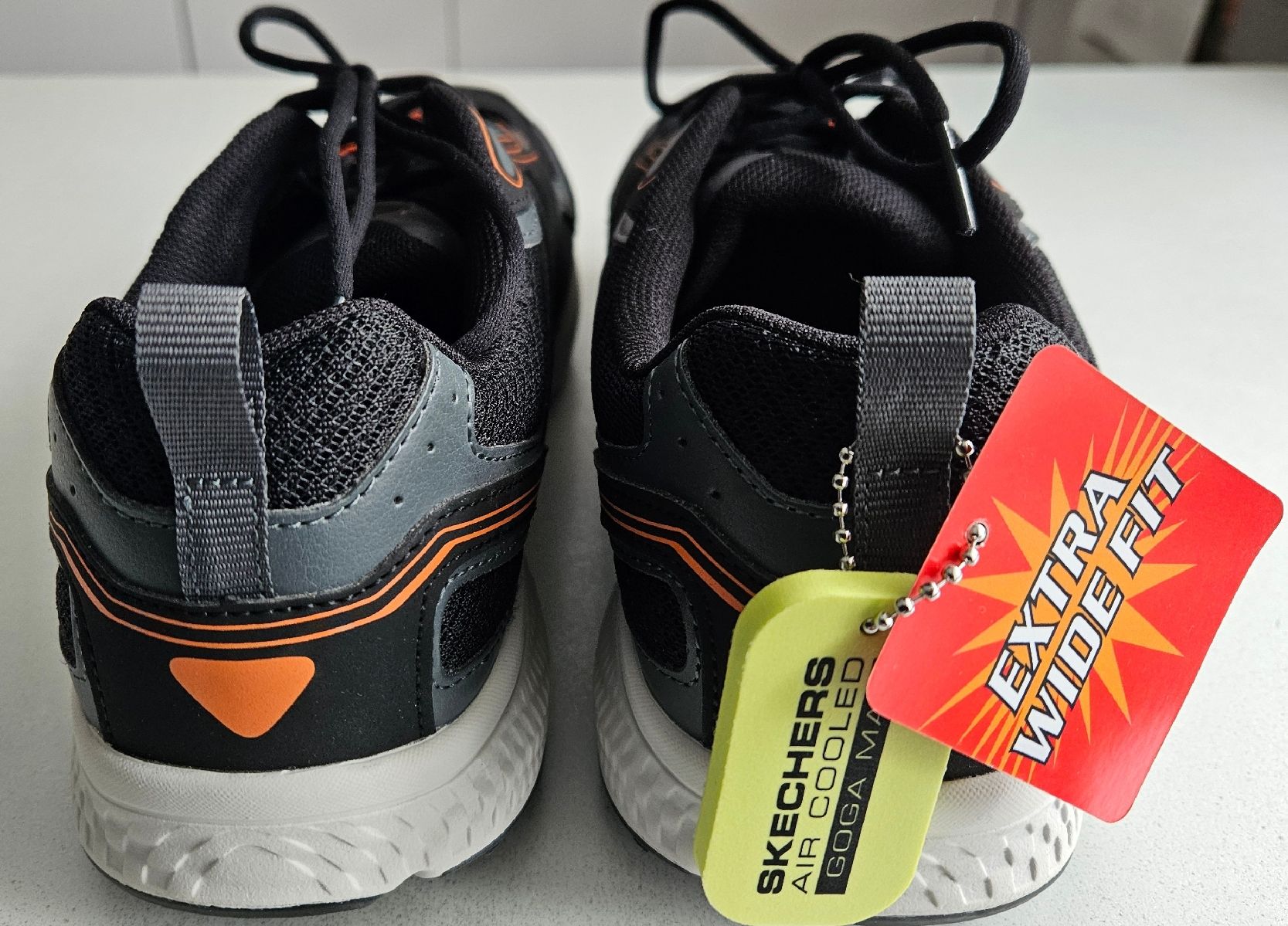 Skechers Scarpe da uomo: Skechers Go Run Gr. 43 – Nuovo (secondo la descrizione) da St. Gallen venduto da Patrizia0711 2