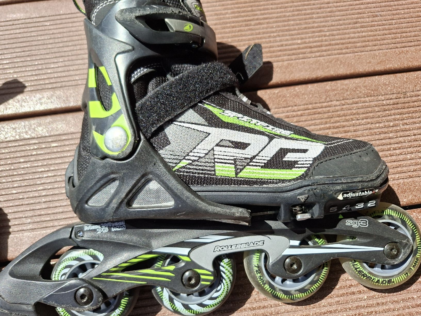 Pattini in linea & Pattini a rotelle: Rollerblade RG, taille 33-36.5, – Usato da Fully venduto da Kalya