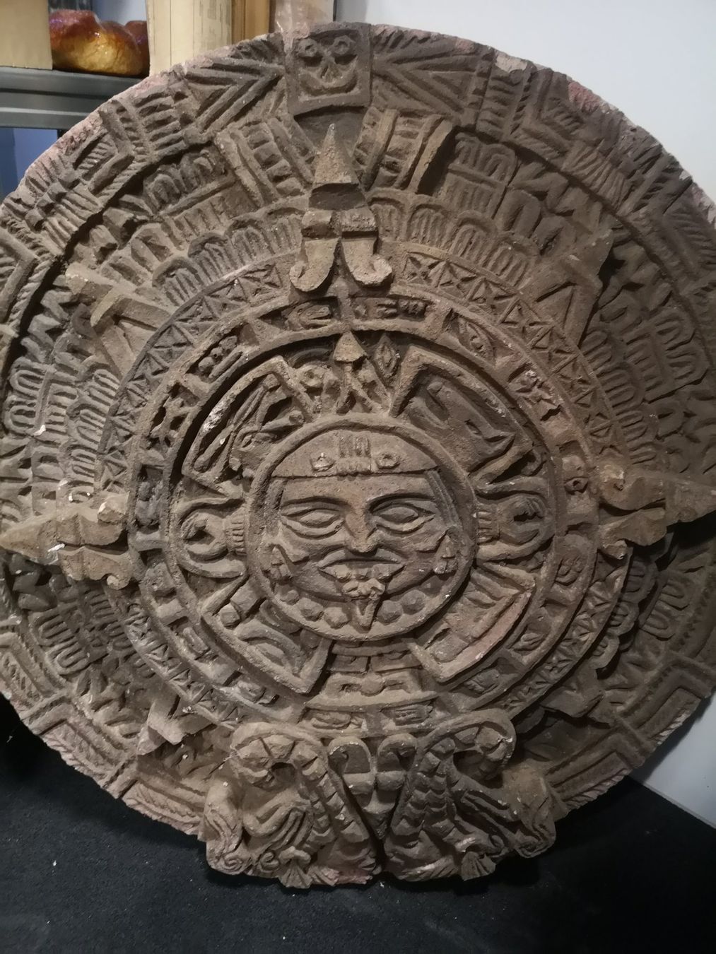 Sculture & Statue: Der Stein der Sonne Mexico Sonnenstein Mexiko Kalender-Stein – Usato da Kloten venduto da Thaipc 3