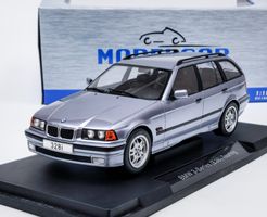 BMW 3er / 328i E36 Touring 1995-1998 silberblau met.    1:18