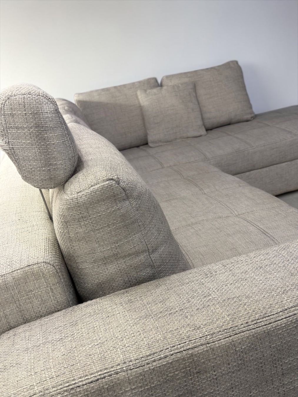 Sofas: Ecksofa Hellgrau mit BettFunktion – Gebraucht aus Fehraltorf von Sofalab.swiss 6