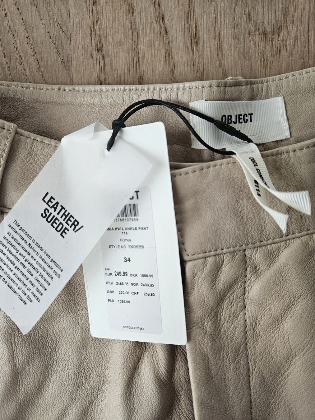Pantaloni: Lederhose, neu – Nuovo e nell'imballaggio originale da Effretikon venduto da Shopmycloset8 3