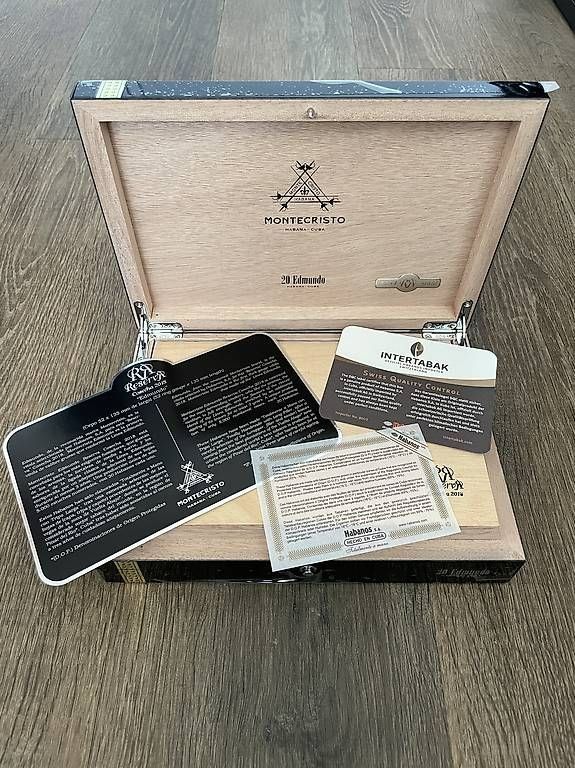 Montecristo Sigari: Montecristo Edmundo Reserva – Nuovo e nell'imballaggio originale da Matzingen venduto da stefano17 1
