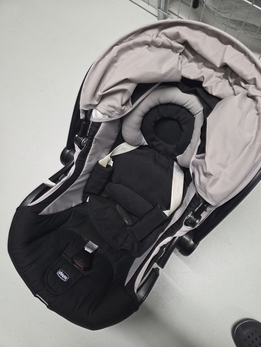 Chicco Kinderwagen: Chicco Kinderwagen/Kindersitz Set – Gebraucht aus Liestal von kay_jzx8 3