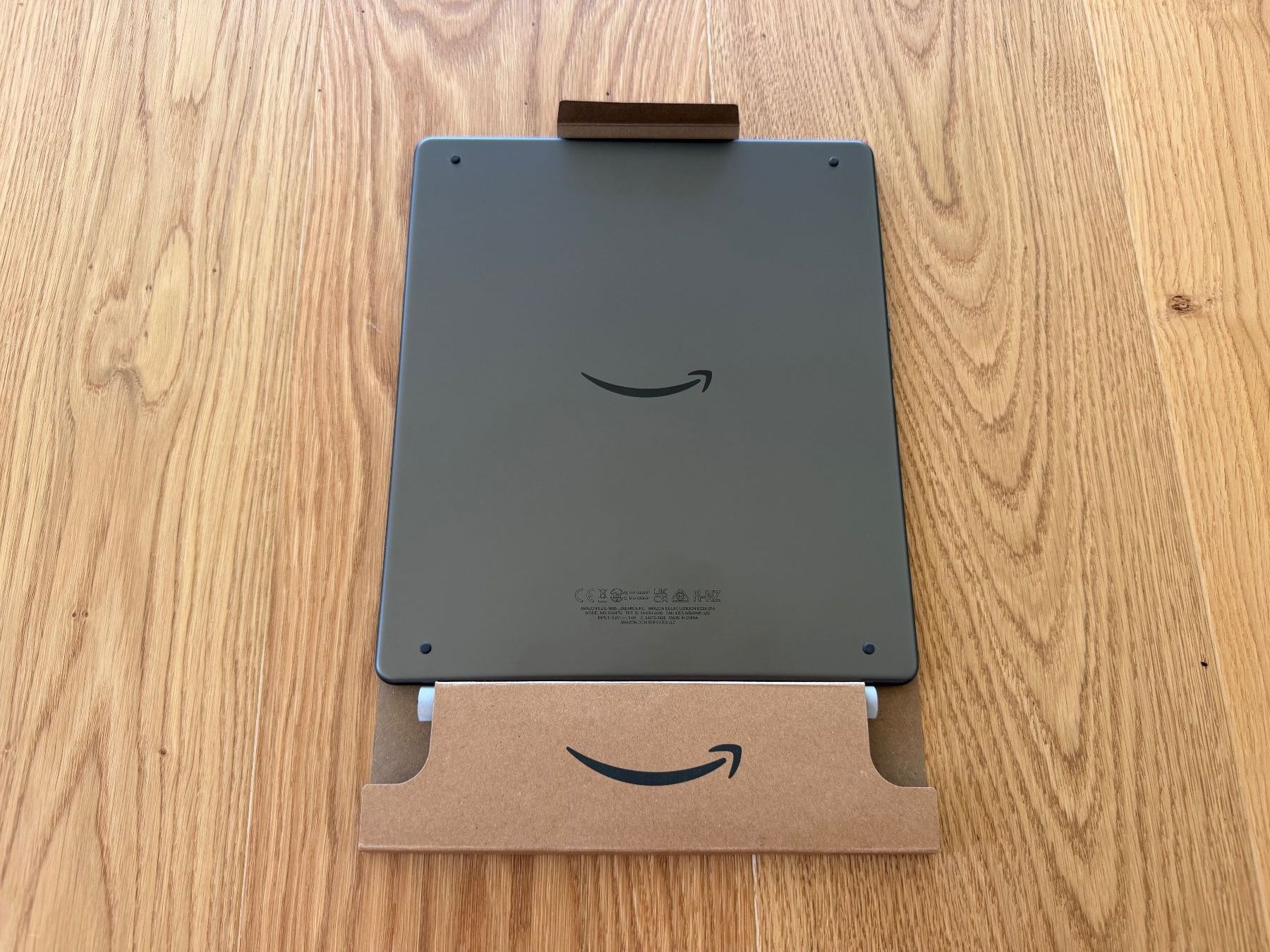 Amazon Tablettes PC: Kindle Scribe E-Reader, 16GB + Premium Stift NEU – Neuf (Voir description) à Brunnen par Soho3Q 4