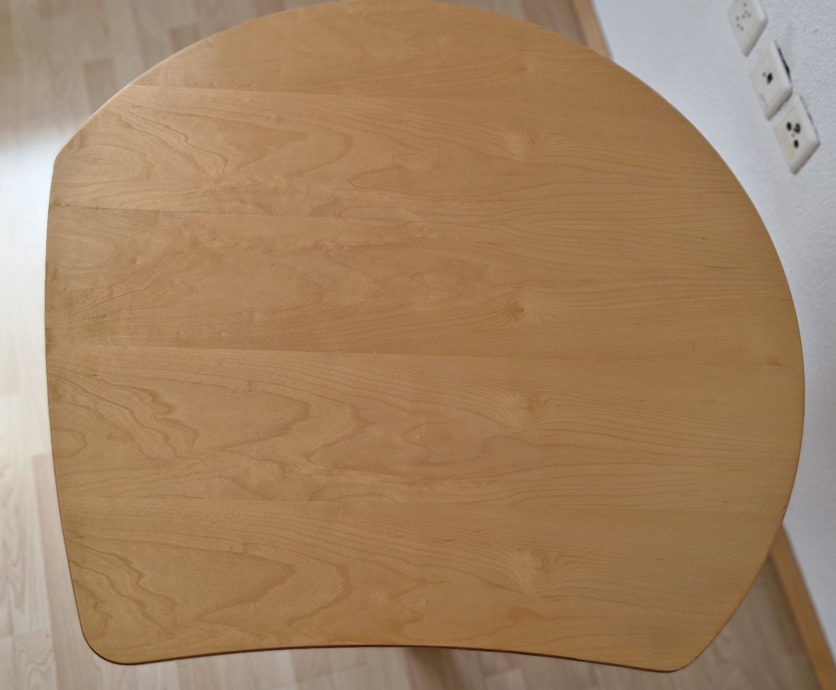 Scrivanie: Tisch Design – Usato da KREUZLINGEN venduto da sma_c5fz 4