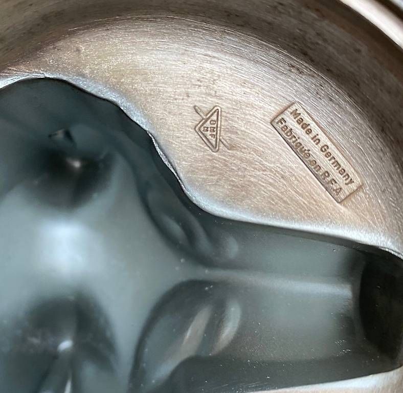 Bicchieri: Antiker Bierkrug mit Zinndeckel – Nuovo (secondo la descrizione) da Hinwil venduto da Gresserkurt 4