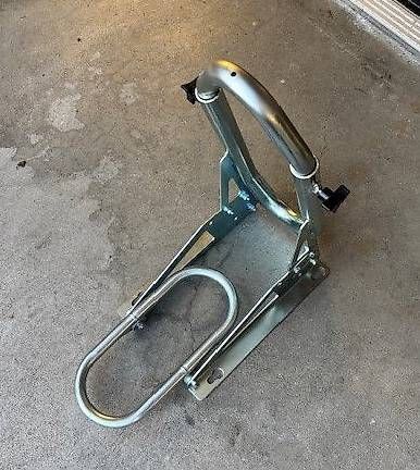 Rimorchi: Motorrad Halter für Bus oder Anhänger – Usato da Turbenthal venduto da Srueeger