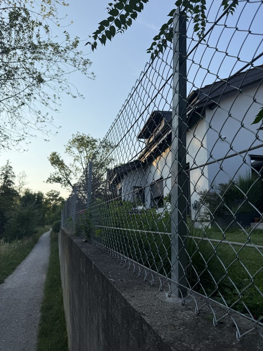 Recinzioni: Maschendrahtzaun gesamt Länge 23,4 m – Usato da Dübendorf venduto da KrisRoss 1
