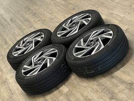 Original Hyundai i20 Alufelgen Sommerreifen Sommer Pneus 20