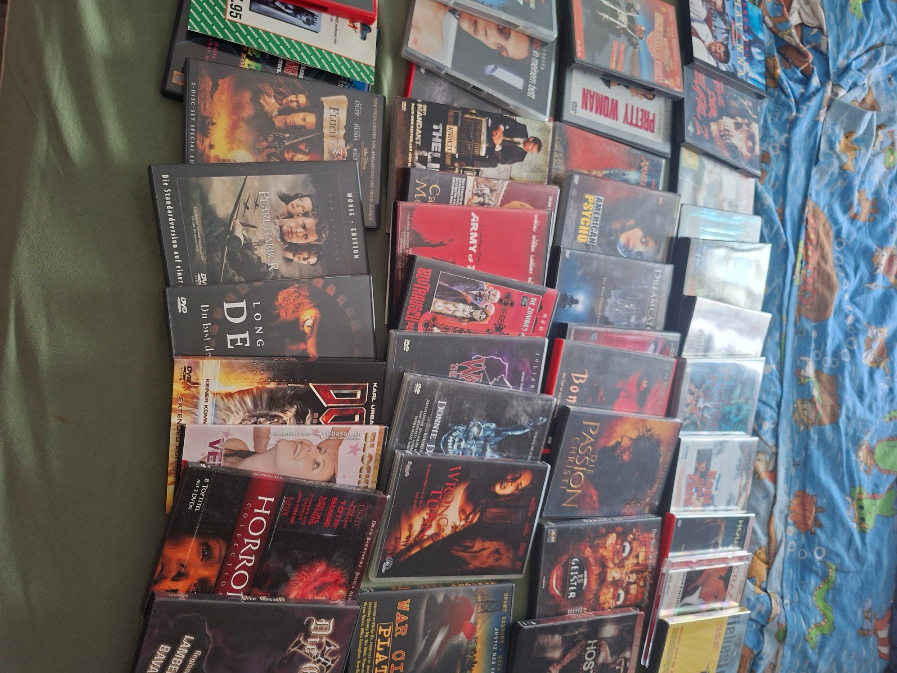 Alle DVDs: diverse DVD – Gebraucht aus Zürich von Bignasco