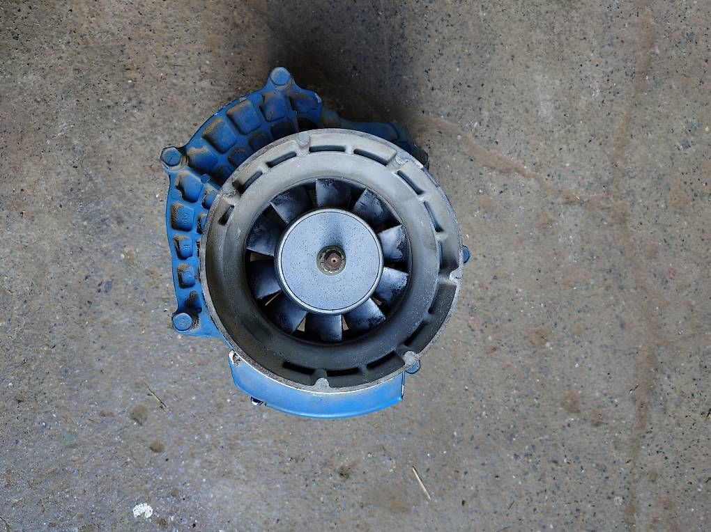 Trattori: Ladeluftkühler Garrett Traktor Ford 8830/TW – Usato da Kägiswil venduto da Eermel