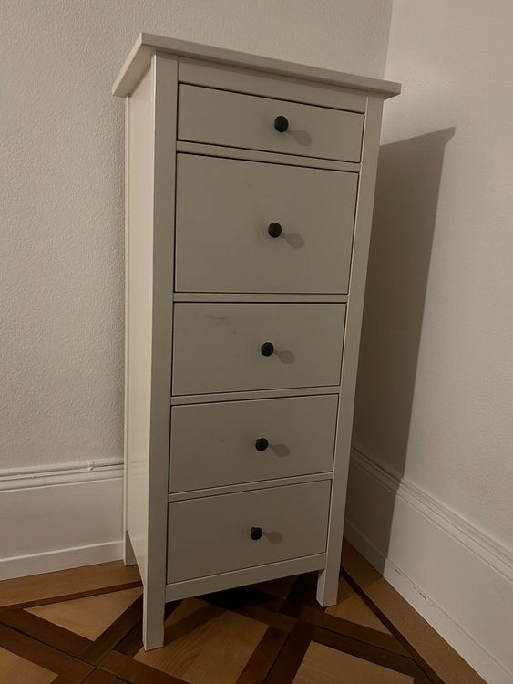 HEMNES Kommode mit 5 Schubladen, weiß Kaufen auf Ricardo