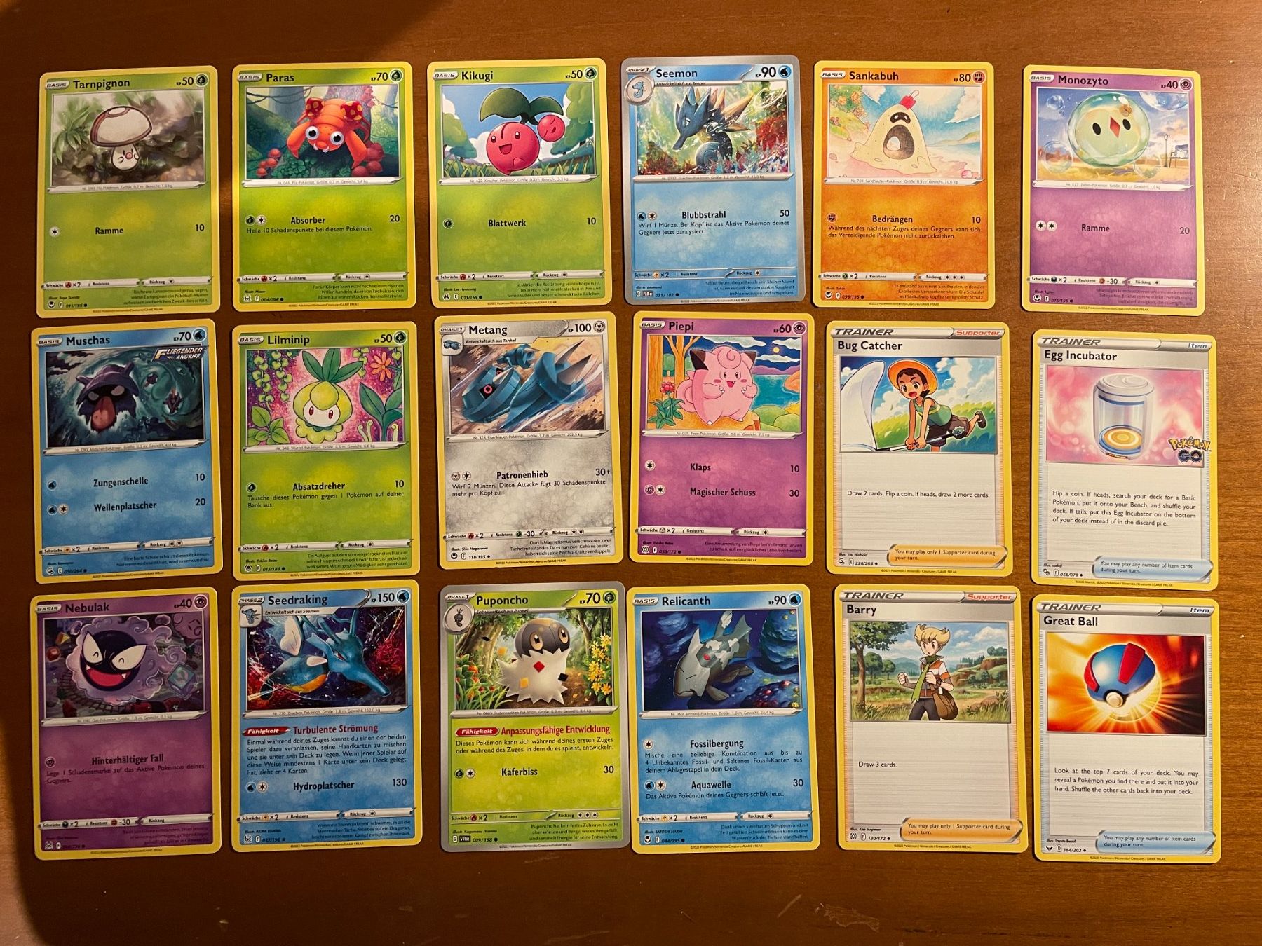 Pokémon Carte collezionabili: Pokemon Karten Set (Versand gratis) – Nuovo (secondo la descrizione) da Chur venduto da Angerson