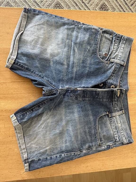 G-Star Jeans: GStar Raw Denim Shorts – Usato da Schaffhausen venduto da Goni17