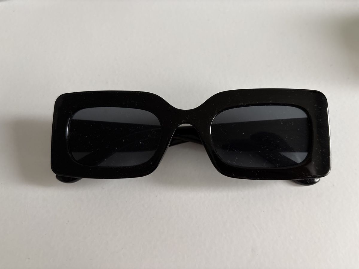 Occhiali & Lenti: Sonnenbrille schwarz – Nuovo (secondo la descrizione) da Fislisbach venduto da secondhandF