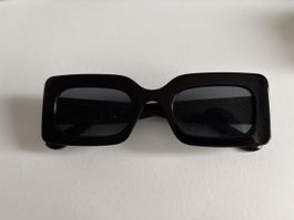 Sonnenbrille schwarz