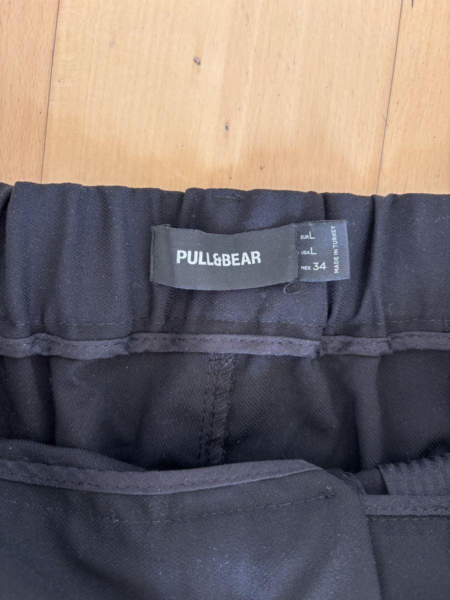 Pull&Bear Pantaloni: Black Trousers – Nuovo (secondo la descrizione) da Zürich venduto da Grothschild 1