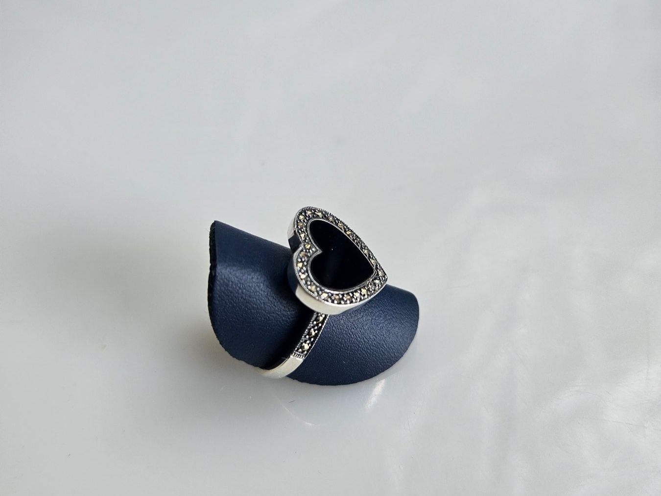 Anelli: Herz Ring aus Silber mit Onyx Grösse 56 – Nuovo (secondo la descrizione) da Winterthur venduto da ste_tcx5 2