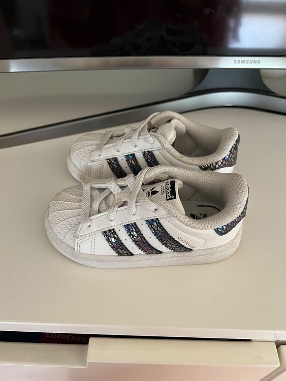 Adidas schuhe store größe 22