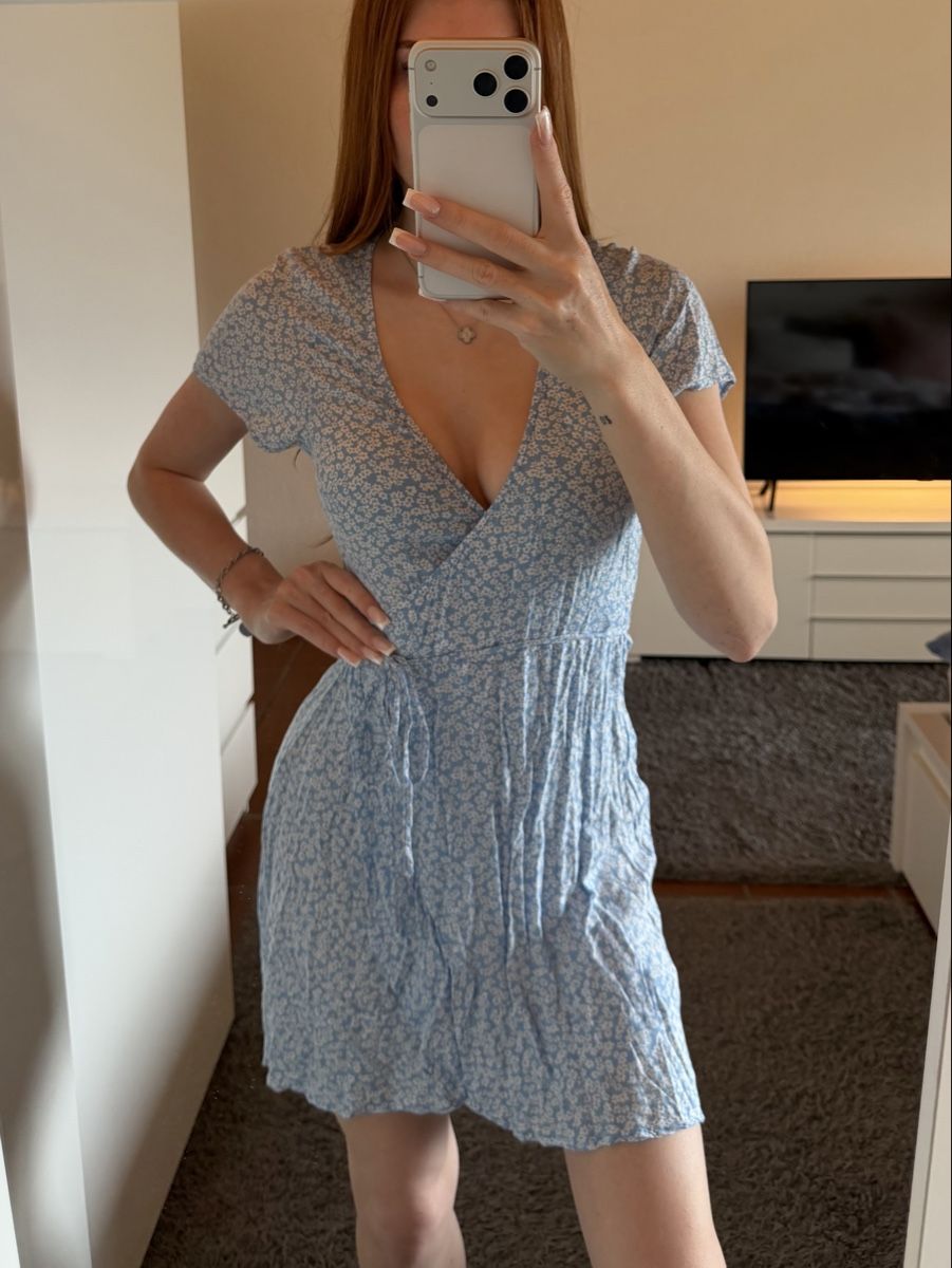 Robes: Kleid blau geblümt – Neuf (Voir description) à Frümsen par laura002