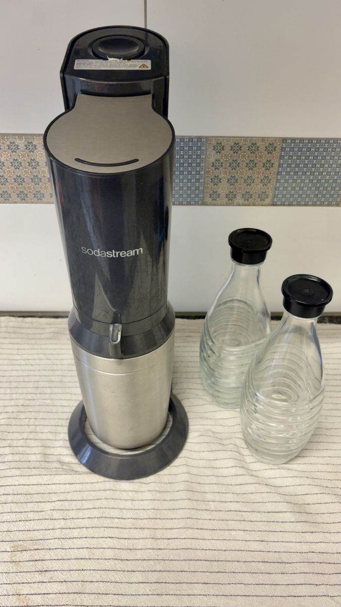 Sodastream Elettrodomestici da cucina: Sodastream 🫧 Inkl. 2 Glaskaraffen – Usato da Flums venduto da Sonderegger1985