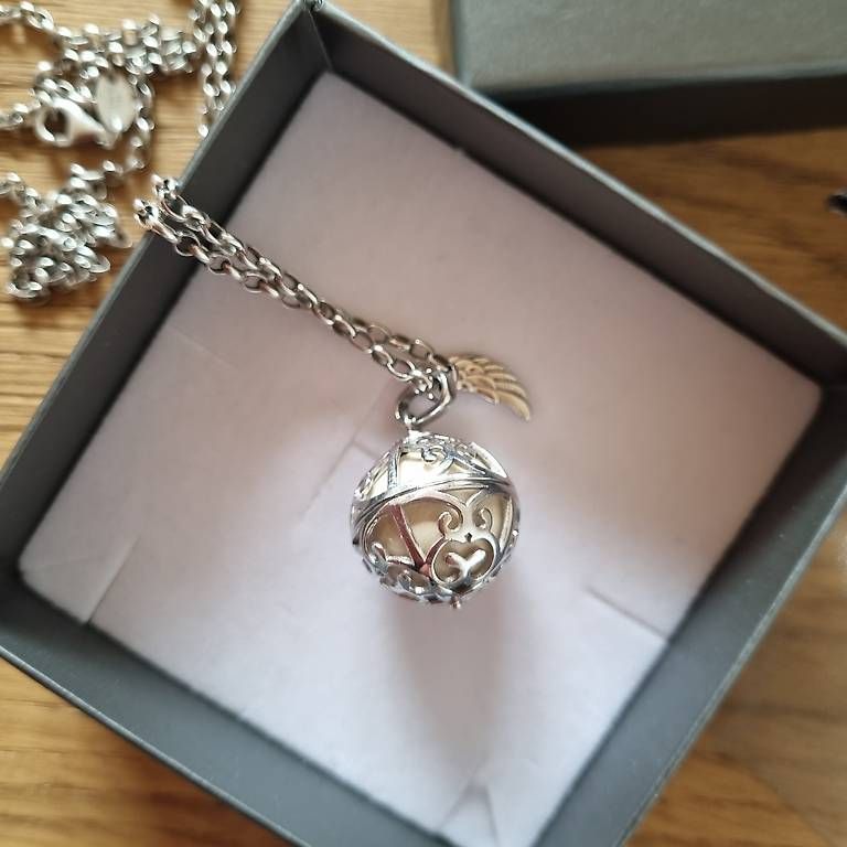 Pendentifs: Engelsrufer Anhänger mit Kette – D'occasion à Hägglingen par TamaraDeVito 1