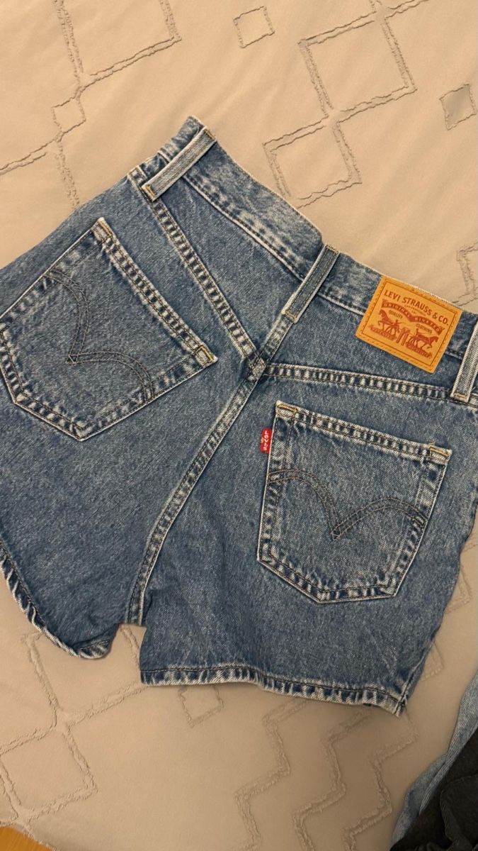 Levi's Kleiderpakete & -sets:     Levi’s-Kleidung – Gebraucht aus Emmenbrücke von pie998 6