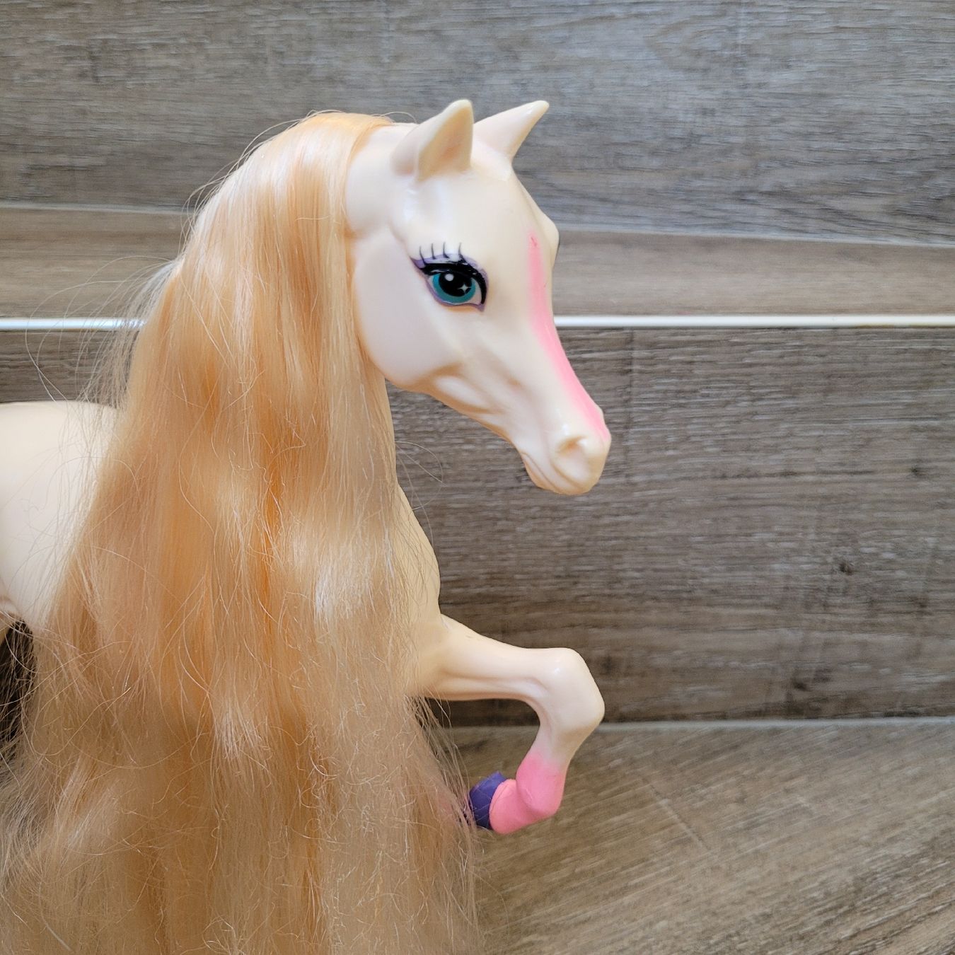 Giocattoli: Barbie Pferd Buttetfly und Puppe – Usato da Niederbuchsiten venduto da klengyel 7