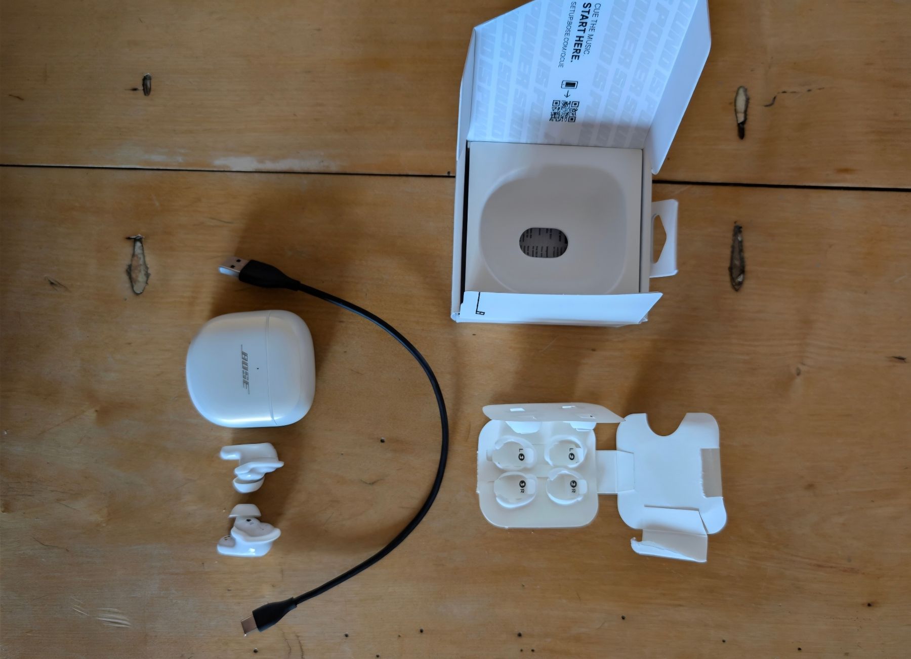 Bose Cuffie: Bose Quietcomfort Earbuds weiss – Nuovo e nell'imballaggio originale da Niederwangen BE venduto da ponterosa57