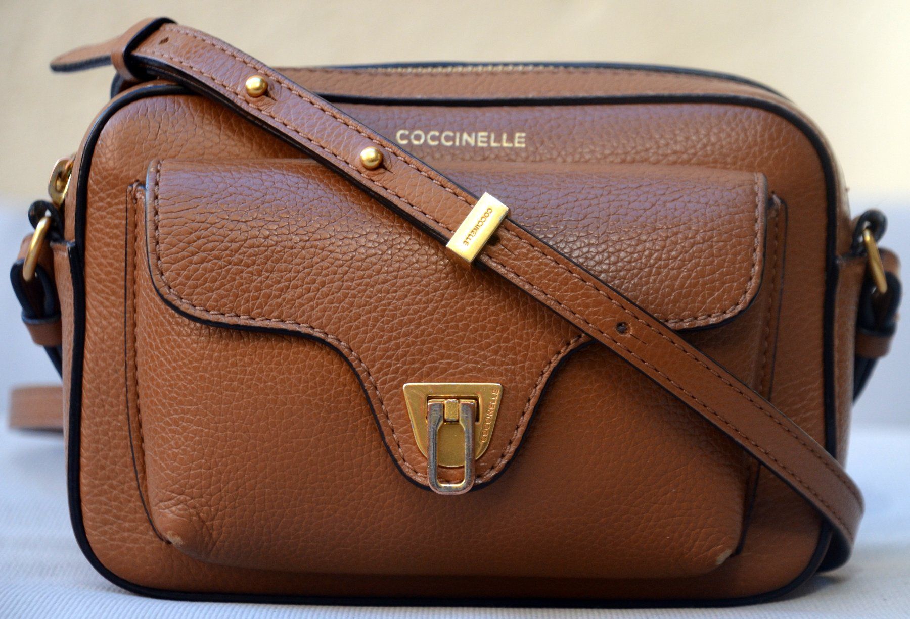Coccinelle Borse da donna: Coccinelle Tasche / sac – Usato da Collonges venduto da arashee